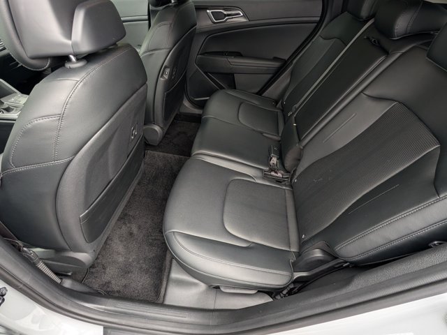 Used 2026 Kia Sportage EX FWD image 17