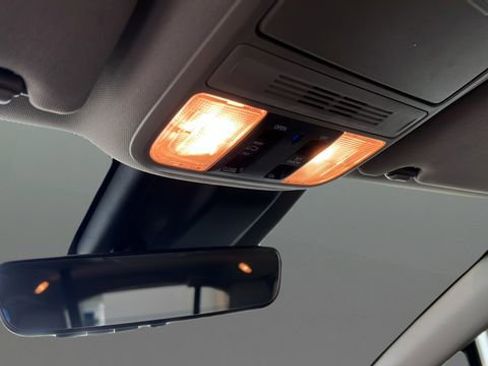 Used 2019 Honda Odyssey EX-L image 9