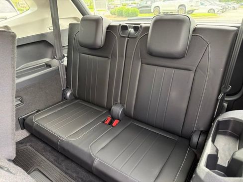 Used 2023 Volkswagen Tiguan SE FWD image 27