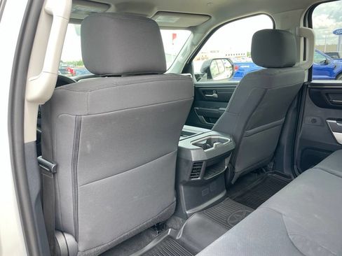 Used 2023 Toyota Tundra SR5 w/ SR5 Convenience Package AWD/4WD image 38
