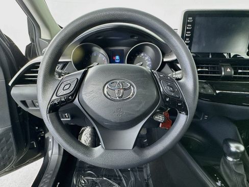 Certified 2021 Toyota C-HR LE FWD image 11