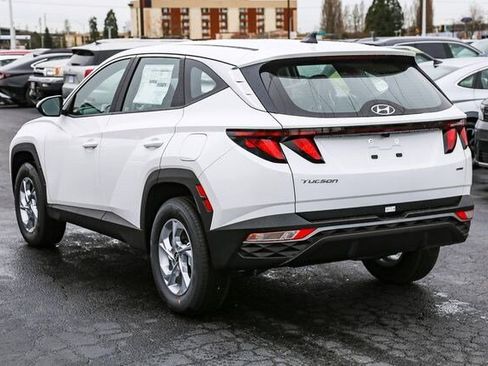 Certified 2024 Hyundai Tucson SE image 8