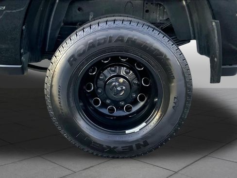 Used 2026 RAM 3500 Laramie AWD/4WD image 11