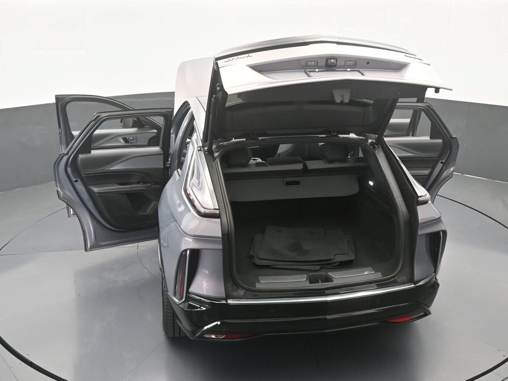 Used 2024 Cadillac Lyriq Tech RWD image 82