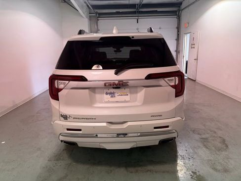 Certified 2023 GMC Acadia Denali w/ Denali Ultimate Package image 5