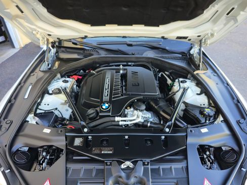 Used 2015 BMW 640i Convertible RWD image 32