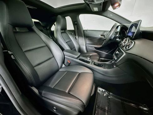 Used 2018 Mercedes-Benz CLA 250 image 14