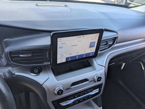 Used 2021 Ford Explorer XLT w/ Equipment Group 202A image 26