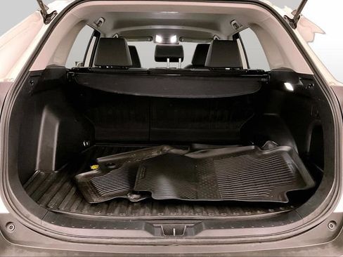 Used 2022 Toyota RAV4 XLE w/ XLE Grade Weather Package AWD/4WD image 33