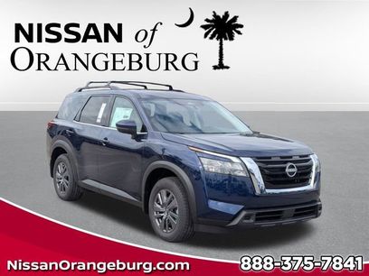 New 2025 Nissan Pathfinder SV w/ SV Premium Package