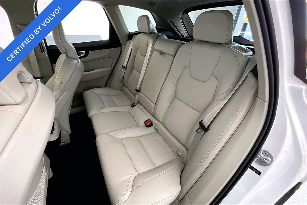 Used 2024 Volvo XC60 B5 Ultimate w/ Protection Package Premier AWD/4WD image 34