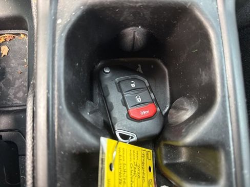 Used 2020 Jeep Gladiator Rubicon image 13