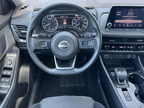 Used 2023 Nissan Rogue SV AWD/4WD image 4