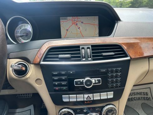 Used 2014 Mercedes-Benz C 250 Sedan image 25