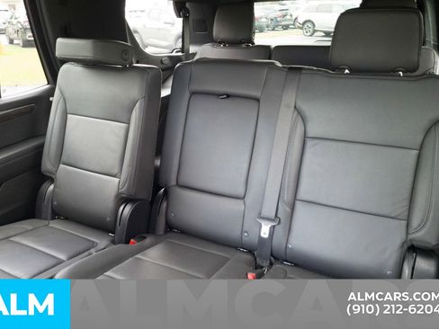 Used 2025 Chevrolet Tahoe LT AWD/4WD image 18