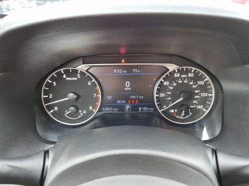 Certified 2023 Nissan Altima 2.5 SV AWD/4WD image 15