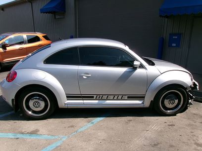 Used 2012 Volkswagen Beetle 2.5