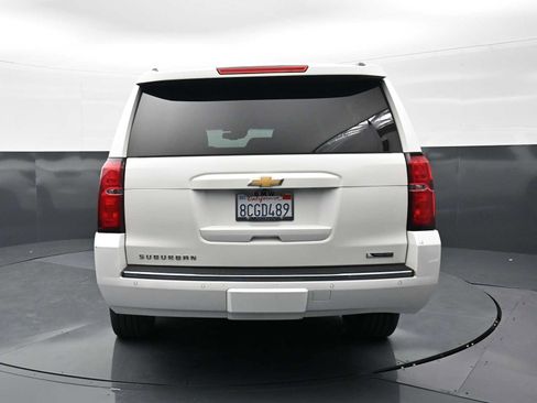 Used 2017 Chevrolet Suburban Premier AWD/4WD image 6