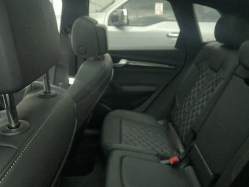 Used 2024 Audi SQ5 Premium Plus w/ Premium Plus Package image 8