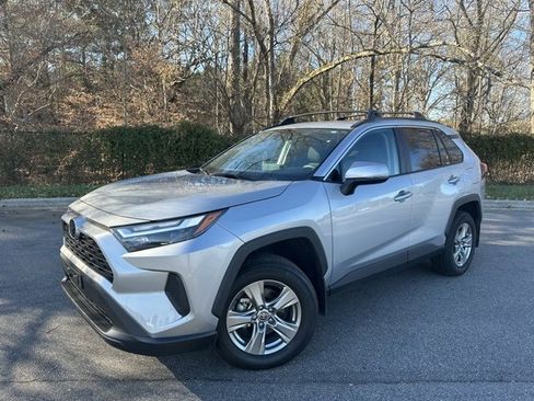 Used 2024 Toyota RAV4 XLE image 1