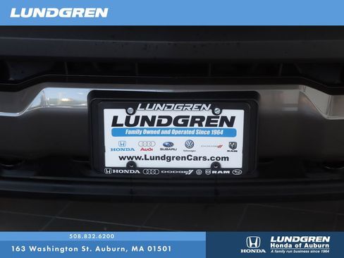 Used 2025 Chevrolet Colorado Trail Boss AWD/4WD image 35