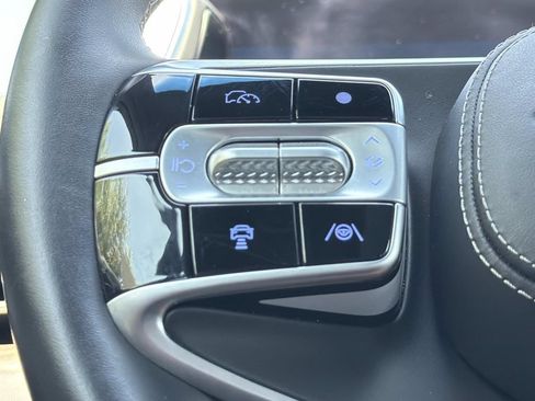 Used 2023 Genesis G90 3.5T AWD/4WD image 8