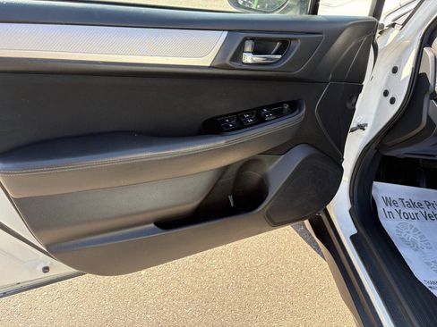 Used 2018 Subaru Outback 2.5i Premium AWD/4WD image 15