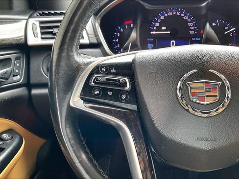 Used 2016 Cadillac SRX Luxury FWD image 10