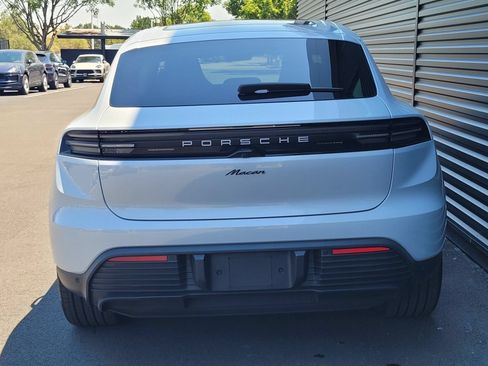 Certified 2025 Porsche Macan Electric RWD image 7