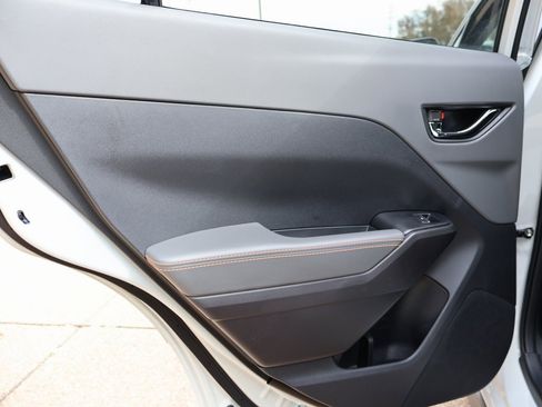 New 2025 Subaru Crosstrek 2.5i Limited w/ Crosstrek Mirror Package image 17