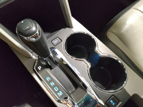 Used 2017 Chevrolet Equinox Premier w/ Enhanced Convenience Package image 26