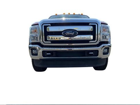 Used 2016 Ford F250 Lariat w/ Chrome Package image 24