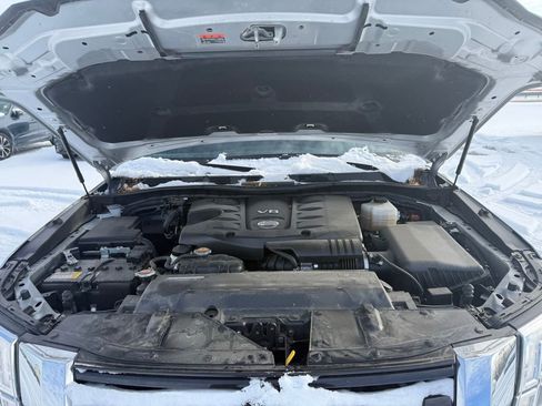 Used 2024 Nissan Armada SL w/ Captain's Chairs Package image 18