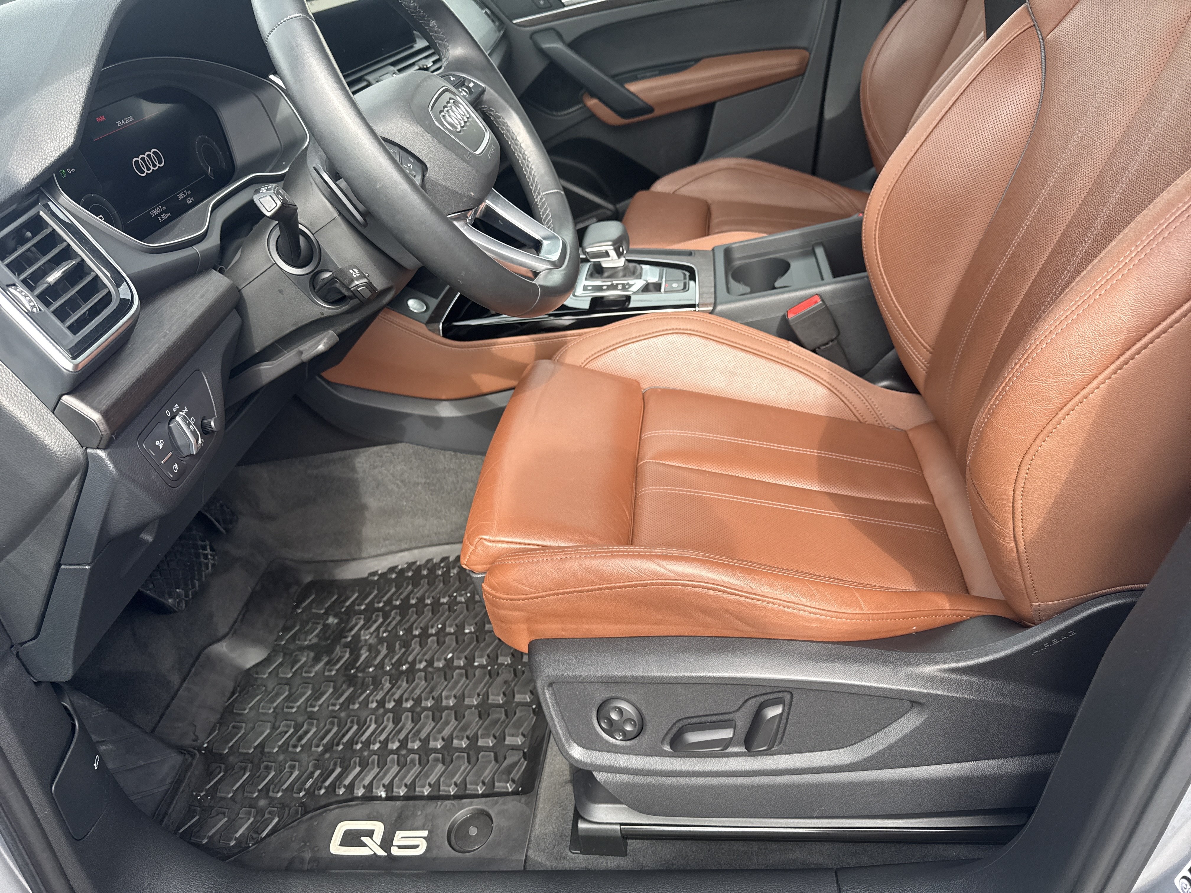 Certified 2023 Audi Q5 e Premium Plus w/ Premium Plus Package AWD/4WD image 5