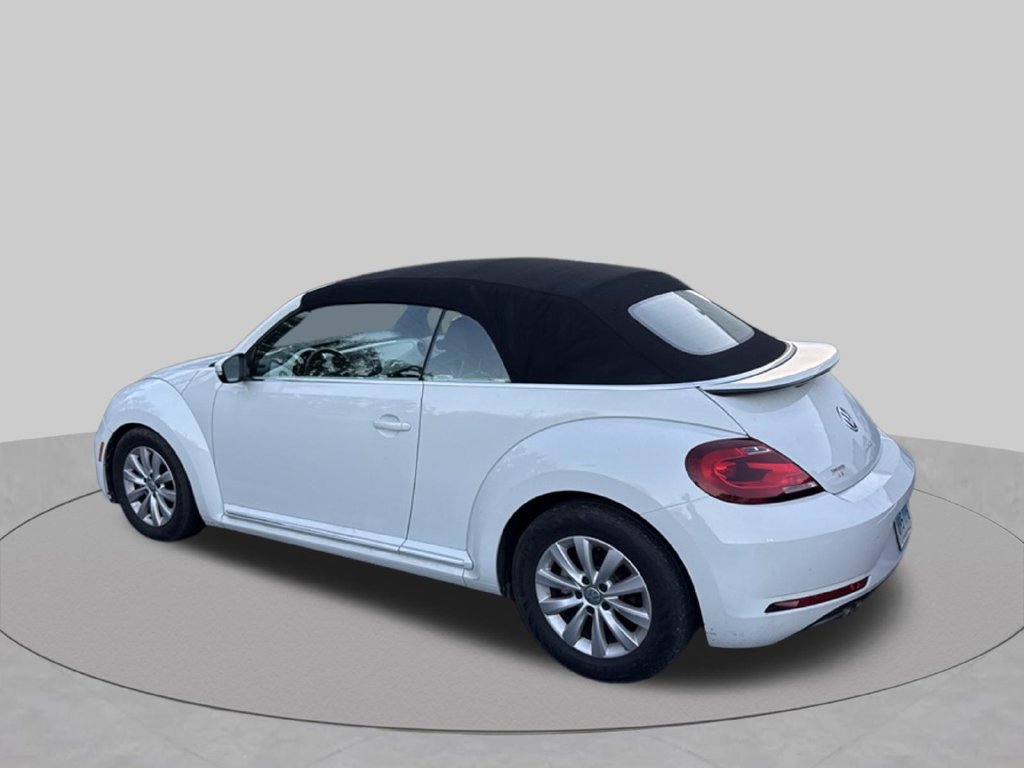 Used 2019 Volkswagen Beetle 2.0T S FWD image 6