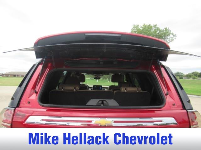 Used 2024 Chevrolet Tahoe Premier AWD/4WD image 17