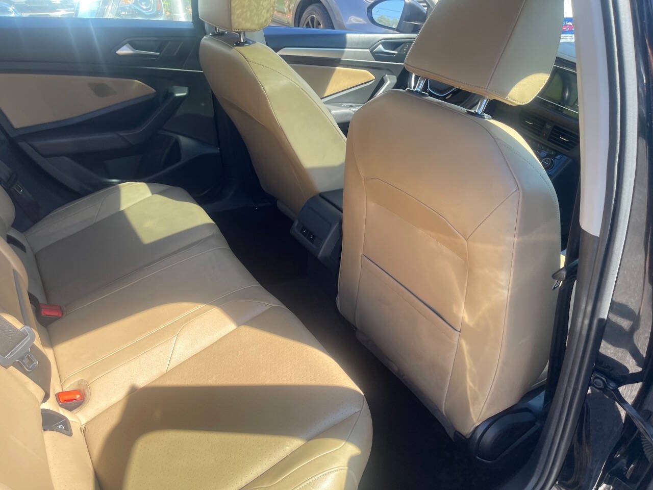 Used 2019 Volkswagen Jetta SE w/ Cold Weather Package FWD image 25