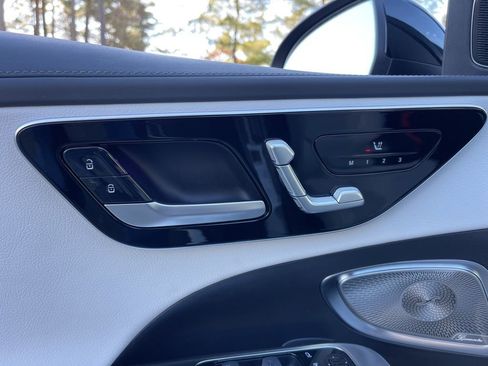 Used 2024 Mercedes-Benz C 300 4MATIC Sedan image 22