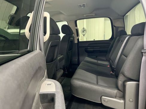 Used 2011 Chevrolet Silverado 1500 LS image 21