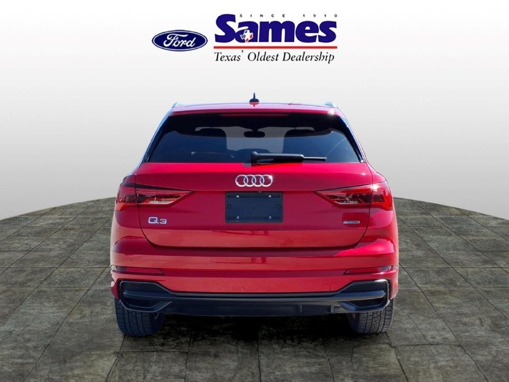 Used 2022 Audi Q3 2.0T Premium AWD/4WD image 4