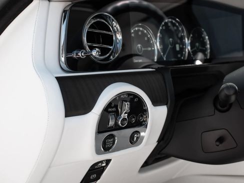 Used 2021 Rolls-Royce Ghost AWD/4WD image 17