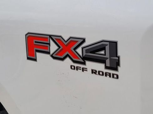 New 2026 Ford F250 Platinum w/ FX4 Off-Road Package image 6