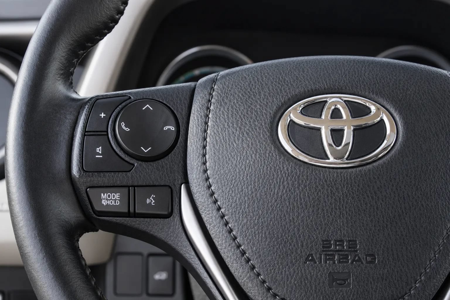 Used 2016 Toyota RAV4 XLE AWD/4WD image 17