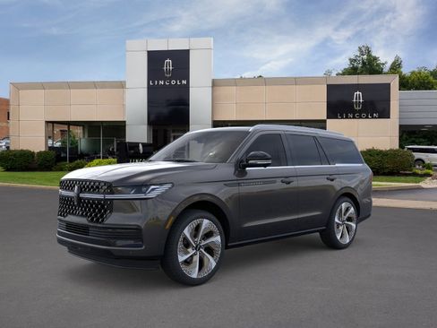 New 2026 Lincoln Navigator Black Label AWD/4WD image 2