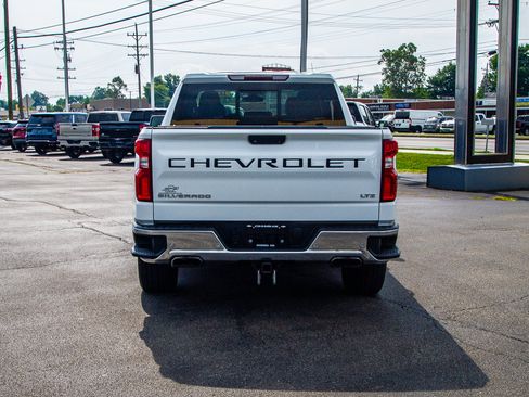 Used 2020 Chevrolet Silverado 1500 LTZ w/ LTZ Premium Package AWD/4WD image 6