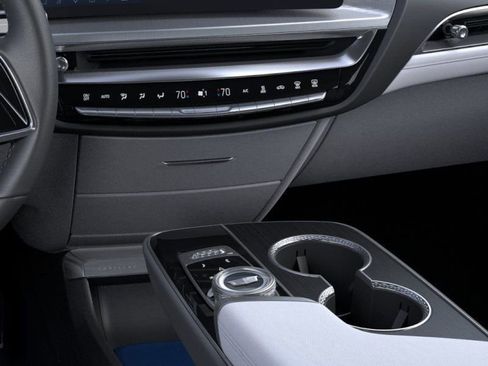 New 2025 Cadillac Lyriq Luxury image 23