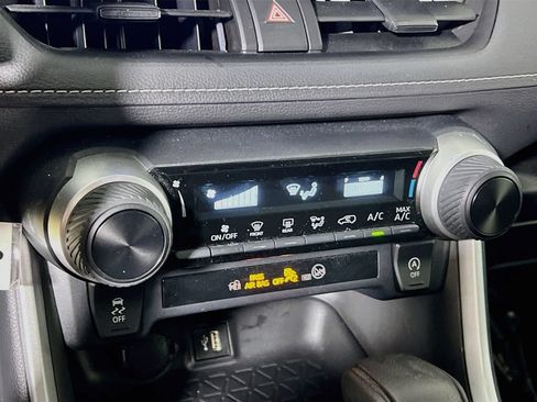 Certified 2023 Toyota RAV4 LE AWD/4WD image 14