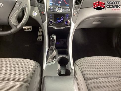 Used 2011 Hyundai Sonata SE w/ Navigation & Sunroof Pkg 4 FWD image 22