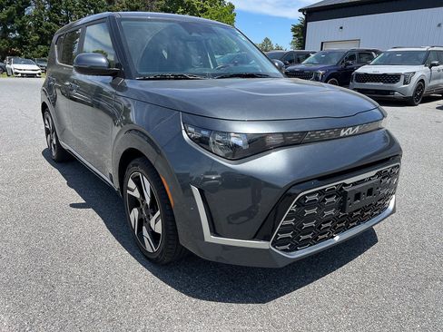 Used 2023 Kia Soul GT-Line FWD image 9