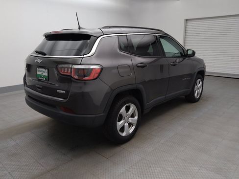 Used 2018 Jeep Compass Latitude w/ Popular Equipment Group AWD/4WD image 9
